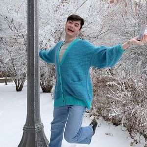 Welcome to my closet! -@ryansthriftfinds! 📦💕